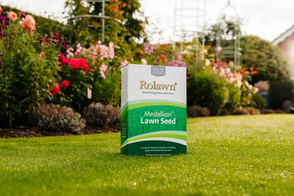  Medallion Lawn Seed With Garden Backdrop 1